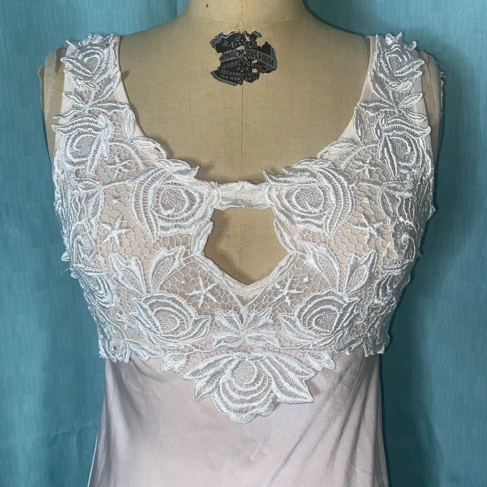 Vestido De Colección F Cera Hilrsoz Saks Fifth Avenue Satén y Encaje Pequeño Hecho en EE. UU. Foto 2 de 4