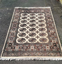 Traditional multicoloured floor rug 159cm x 242cm tassel to tassel
