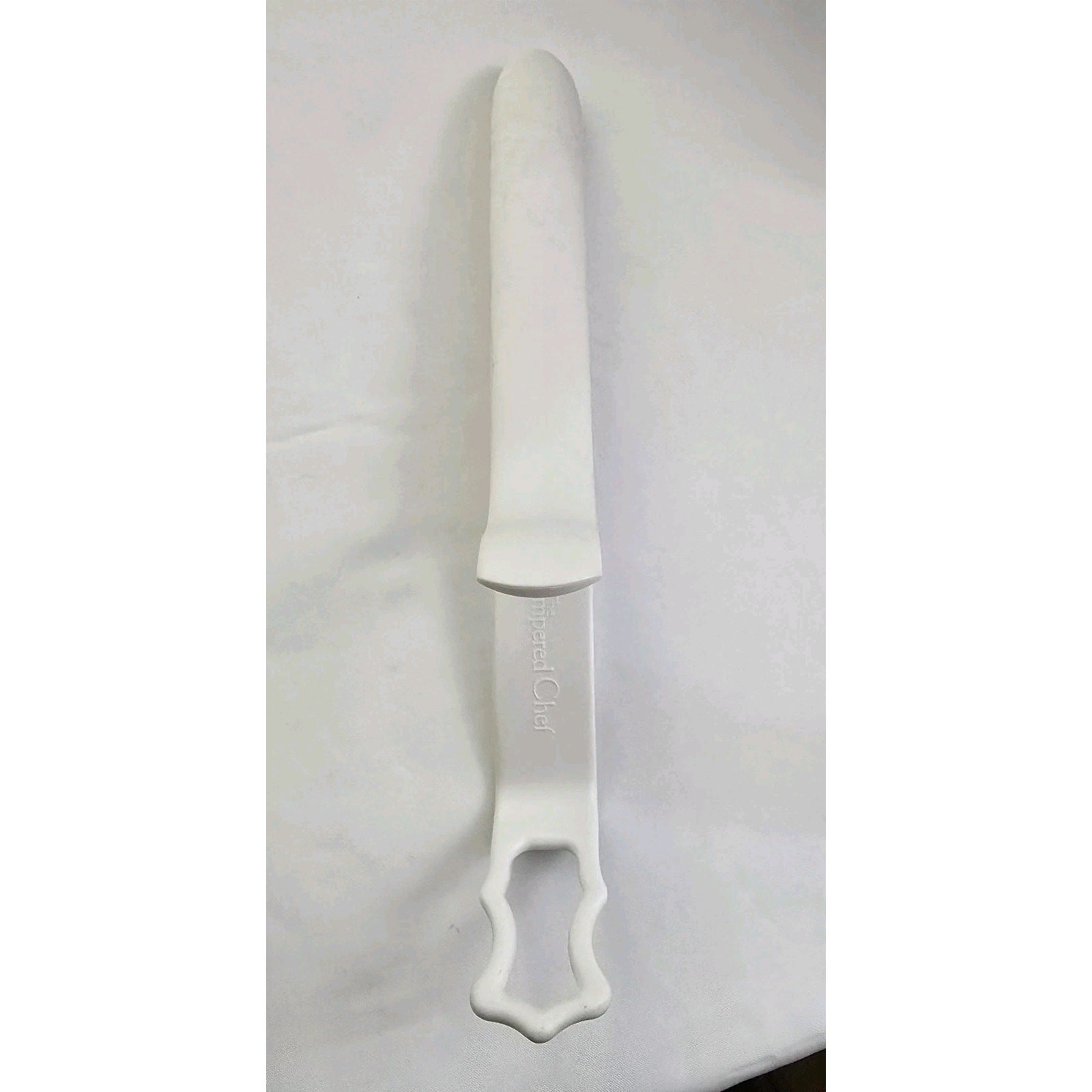 Pampered Chef White Kitchen Coating Tray Tongs Model 2605