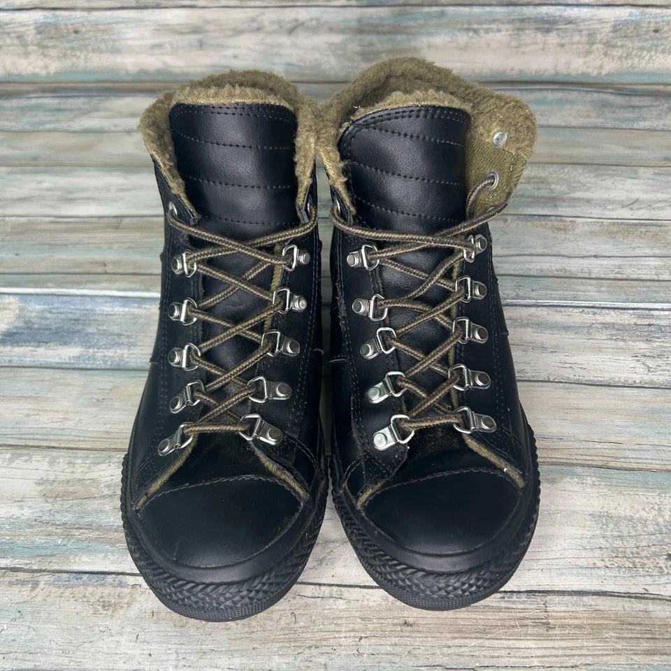 Converse Winter Boot Size 6 Junior Black Sherpa Lined Chuck Taylor High Top - Image 3 of 4