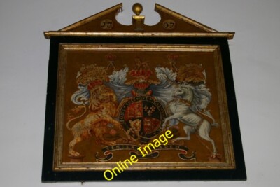 Photo 6x4 Royal Arms of Queen Anne Richmond/NZ1701 These arms are displa c2013