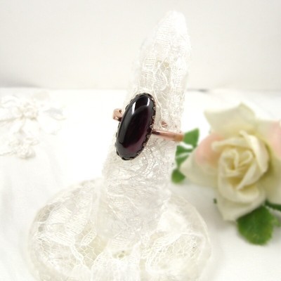 Bague grenat cabochon ovale vintage typique style victorien