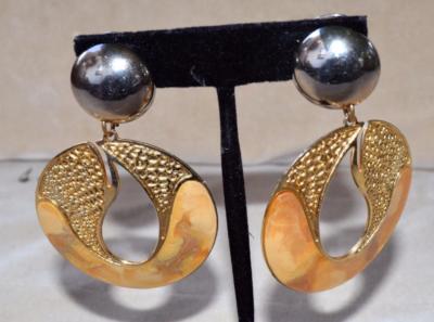 Vintage Signierte EDGAR BEREBI Goldfarbene Dangle Runde Clip-On Ohrringe