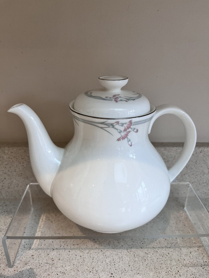 Royal Doulton Carnation pattern teapot , milk jug and sugar bowl eBay