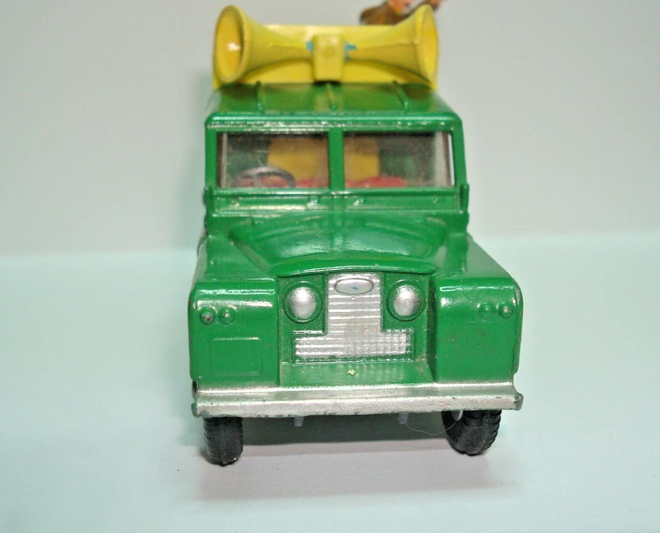 Corgi Toys  Original 1960s No.472 Vote for Corgi Land Rover - Image 3 of 4