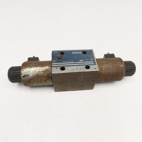 Bosch 0 810 001 715 5/3 Position Closed Center Directional Valve 24VDC