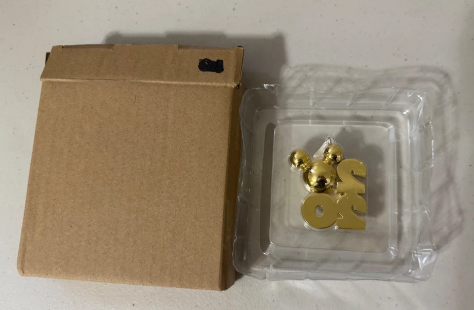 Hallmark 2020 Premium Oro Mickey Mouse Árbol de Navidad Adorno Recuerdo Especial Foto 4 de 4