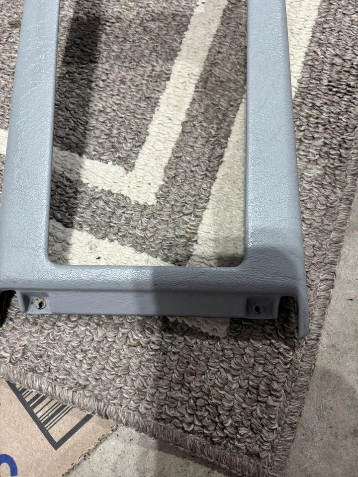 90-02 Mercedes R129 SL500 500SL SL320 SL600 Upper Center Console Trim Gray OEM - Image 2 of 4