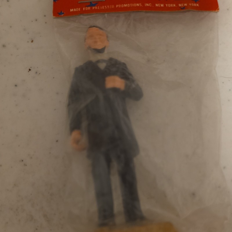 Abraham Lincoln Figurine Politics Collectible 1861-1865 United States