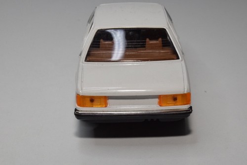 B23 1:25 HOTWHEELS MEBETOYS 6832 BMW 730 7 SERIE 7 RALLY BIANCO QUASI NUOVO C... - Foto 6 di 12