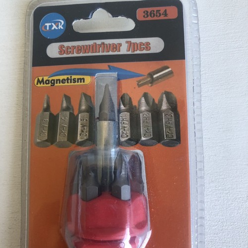 TXK Screwdriver With Interchangeable Bits - 7 In 1 Tools - Handy Tool For Home - Bild 2 von 3