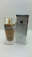 Estee Lauder Re-Nutriv Ultra Radiance Makeup SPF 15   2N1 Desert Beige 30ml