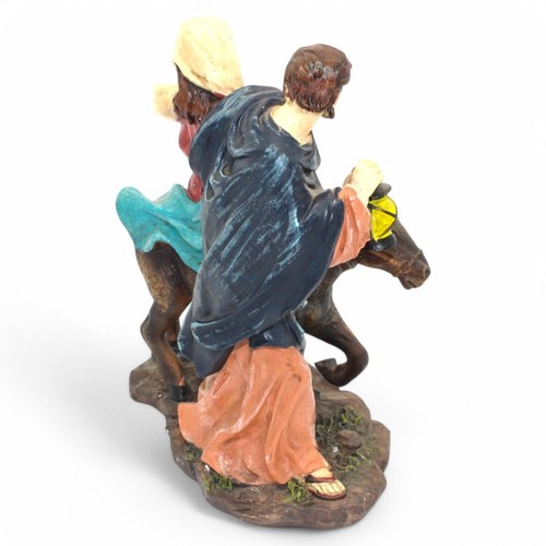 Escultura de resina Sagrada Familia 'Vuelo a Egipto' con María, José y Burro - Imagen 4 de 5