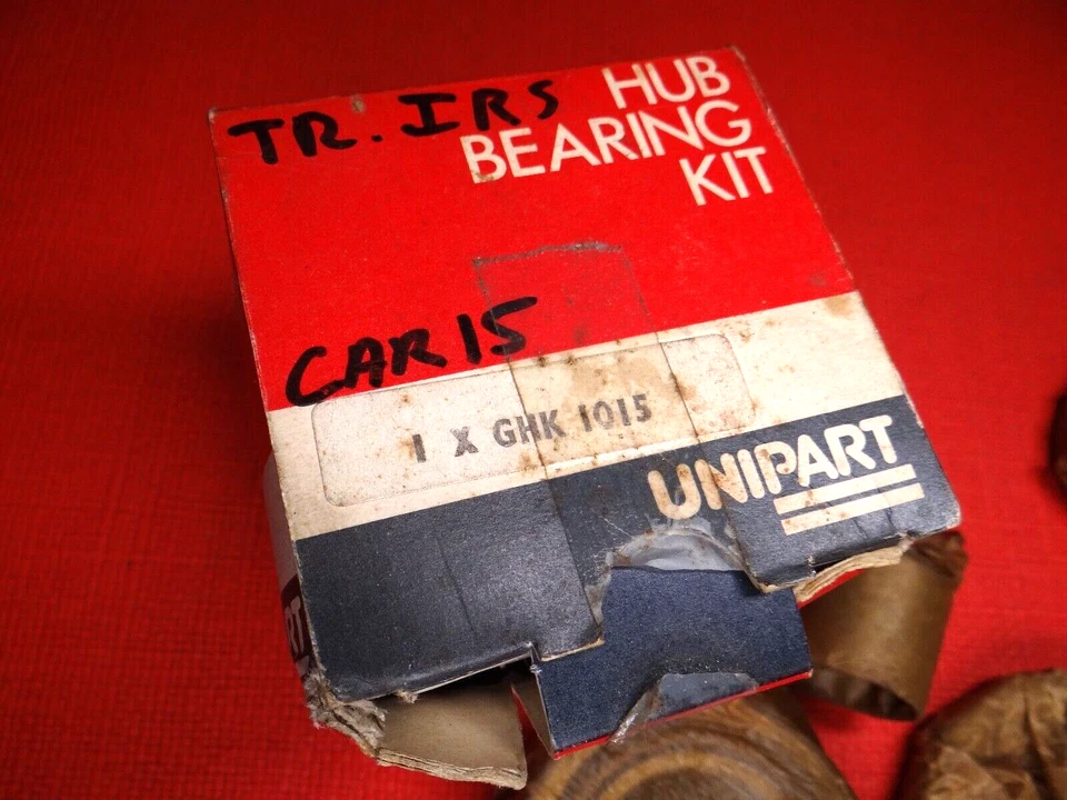 Новый из старых запасов комплект подшипников для задней ступицы колеса UNIPART GHK1015 TRIUMPH TR4A IRS TR250 TR6 Великобритания - Изображение 2 из 4