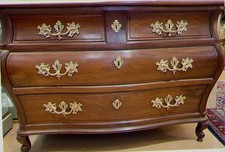 Commode Bordelaise de port tombeau en acajou massif à quatre tiroirs XVIIIème