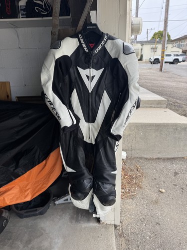 Dainese Laguna Seca 5 one-piece motorcycle leather suit, size 25 short
