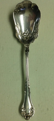 ** LUNT TUDOR ROSE STERLING SILVER BERRY CONDIMENT SERVING SPOON MASTER **