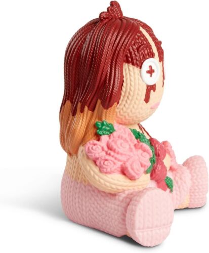 Figura Vinilo Coleccionable Carrie Hecha a Mano por Robots 73 Serie Tejida Nueva - Imagen 4 de 11