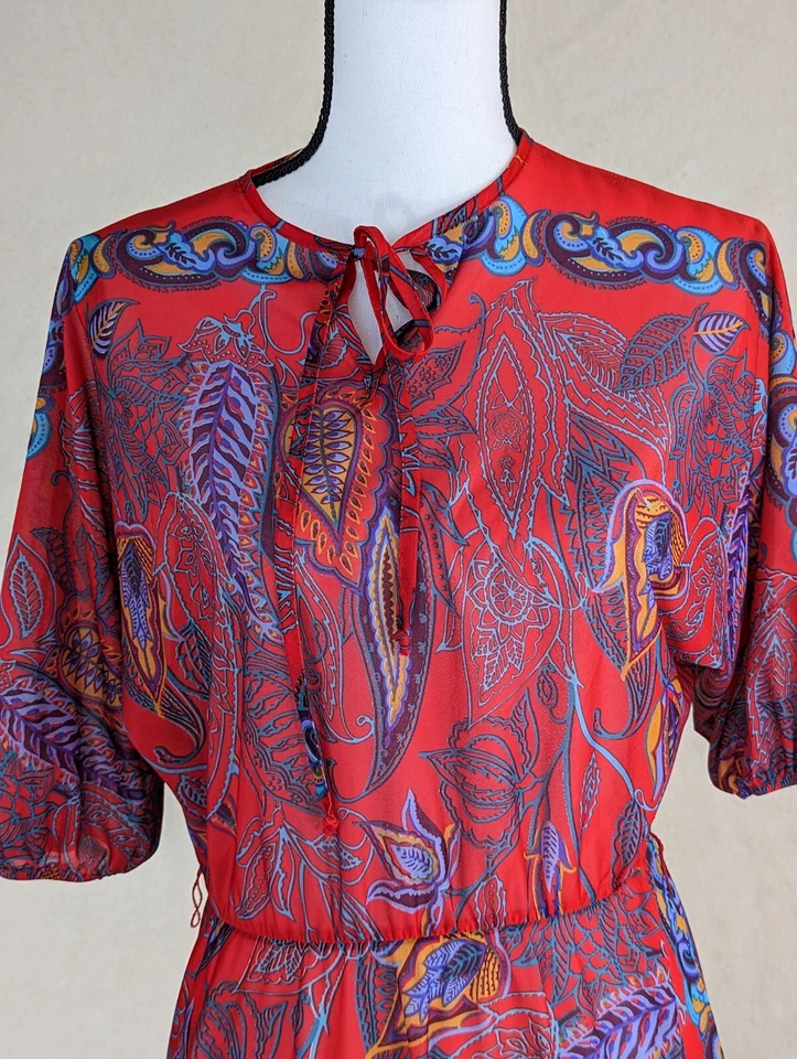 Sexy Vestido Rojo Floral Transparente Retro Rockabilly De Colección NPC FASHIONS Foto 3 de 4