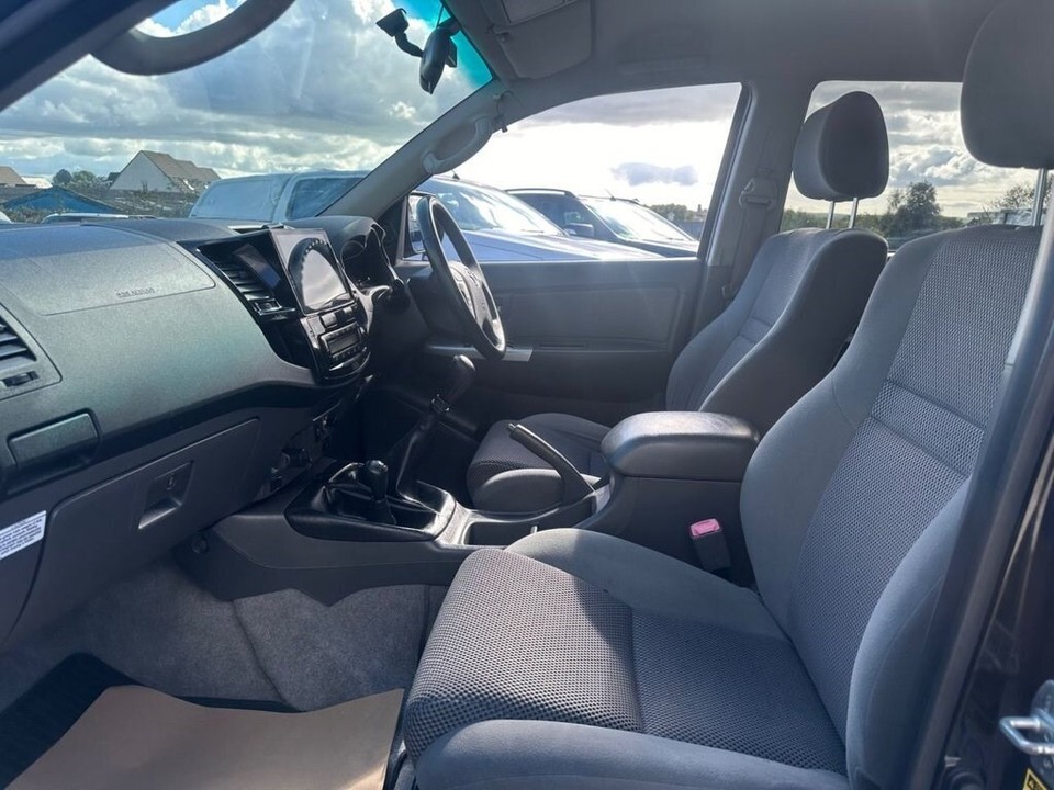 2013 Toyota Hilux 3.0 D4D Invincible Pickup Double Cab 4dr Diesel Manual 4WD Eu eBay