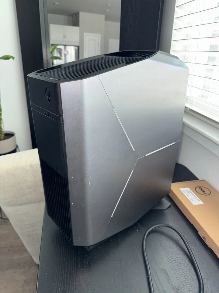 Dell Alienware Aurora R7 Gaming Desktop PC Intel Core i7 16GB RAM 1TB HDD - Image 2 of 4