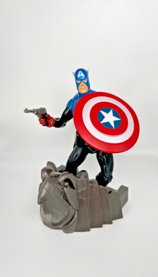 Marvel Diamond Select Captain America Bucky Barnes with base, shield & gun
