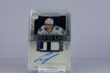 CONOR GEEKIE 2024-25 UD PREMIER RPA ROOKIE FOCUS PATCH RC AUTO /75 3 Clr