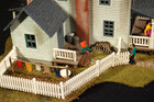 Country Farm House HO 1:87 Scale Built & Painted Building Structure w/Figures — photo 8