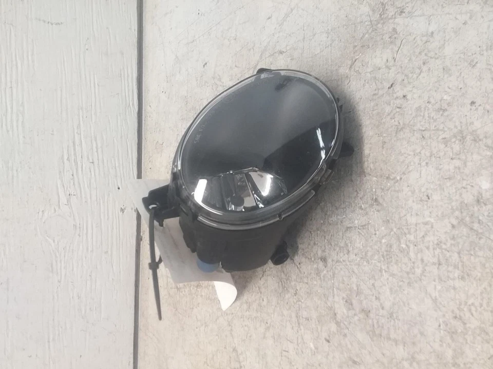 Luz antiniebla de esquina/estacionamiento para pasajeros para Volvo 30 Series 11-13 2863951 Foto 2 de 4