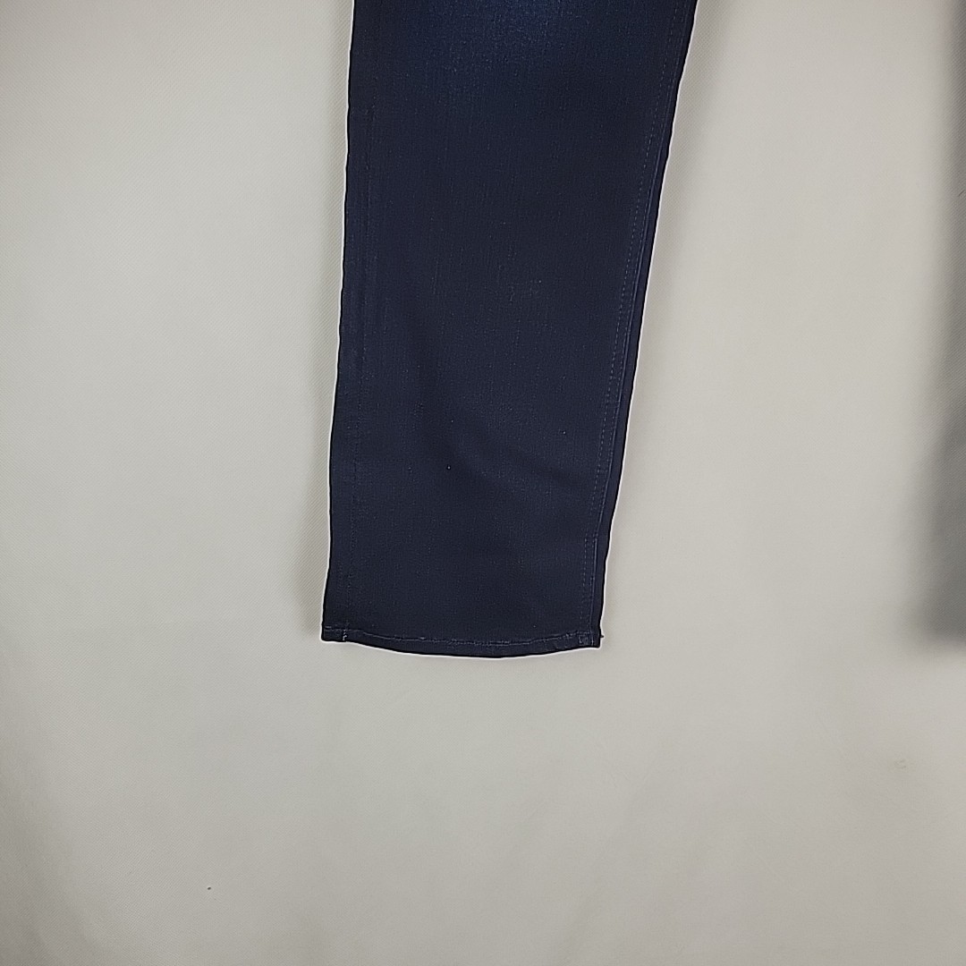 Picture 6 of 12