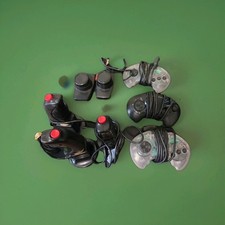 Atari/Vic 20 Controller Lot (7)
