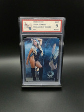Trish Stratus Wrestling Cards, Autograph and Memorabilia Guide 21