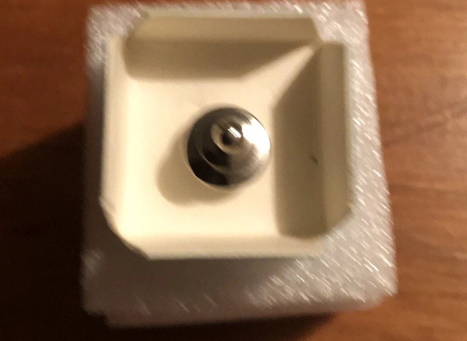 Chrysler Mopar de colección, 2 piedras azules, pasador de solapa 1/10 10k, falta tapa de caja Foto 4 de 4