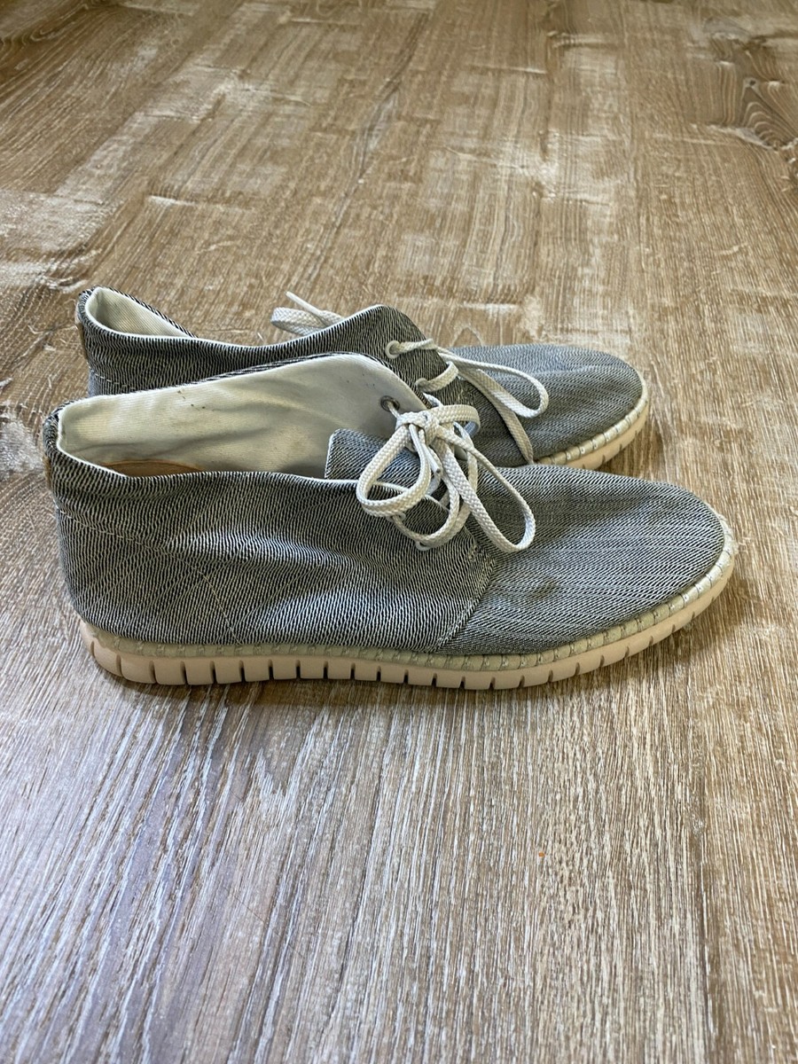 Clarks Gray Canvas Desert lace up shoe Boots Size 9.5 CLEAN 
