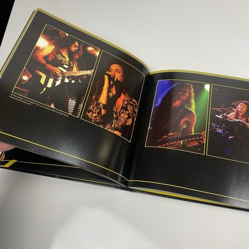Stryper-By His Strypes: 25 Year Visual History Book 84-09 (2010) + VHS + Autos - Bild 5 von 23