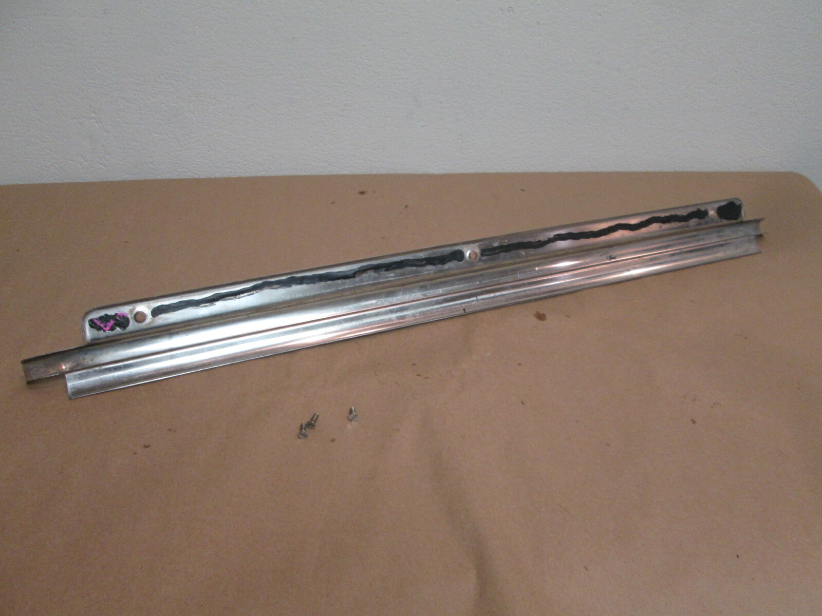 Rolls Royce Silver Shadow II 1980 - LH Front Door Chrome Interior Trim Piece