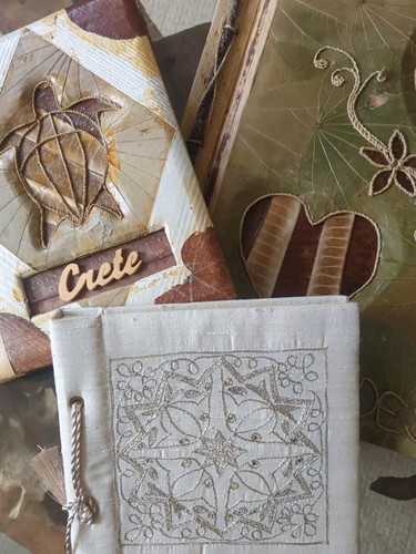 Banana Leaf Photo Album Natural Leaf Eco Friendly Paper X 2 Plus 1 Silk Unused - Picture 2 of 12
