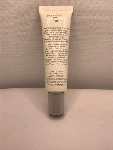 Mary Kay Full Coverage Foundation in Ivory 200. New Without Box! - Picture 2 of 5