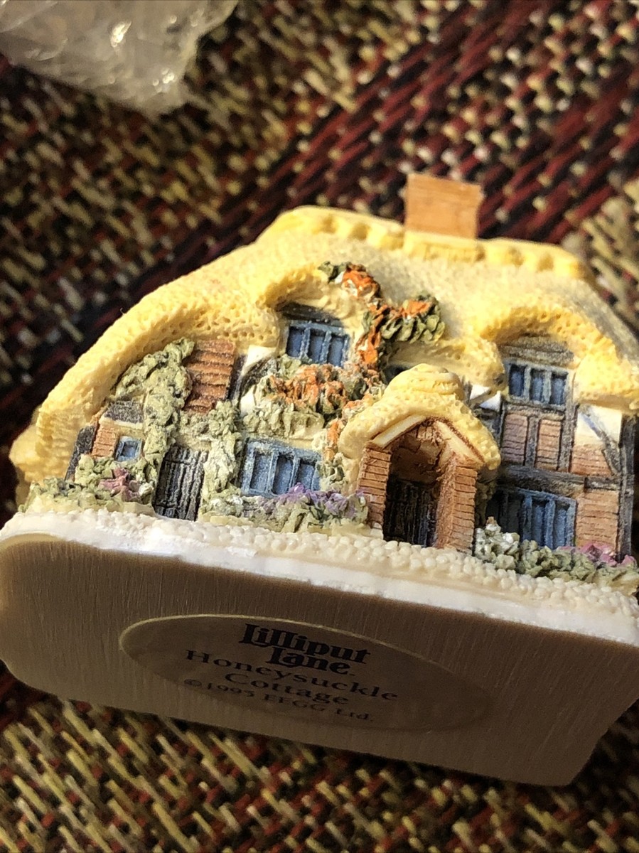 NEW In Box Lilliput Lane Dream Cottage Miniatures 1995