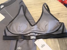 Alo Women's Activewear Set Gray Black Bra Leggings Size L Regular Athletic Fit