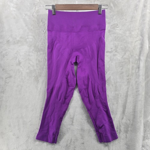Lululemon Size 8 Zone In Crop Purple Legging
