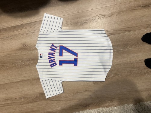 🔥 Chicago Cubs #17 Kris Bryant Majestic Pin Striped Jersey Boys Medium M - Picture 2 of 3