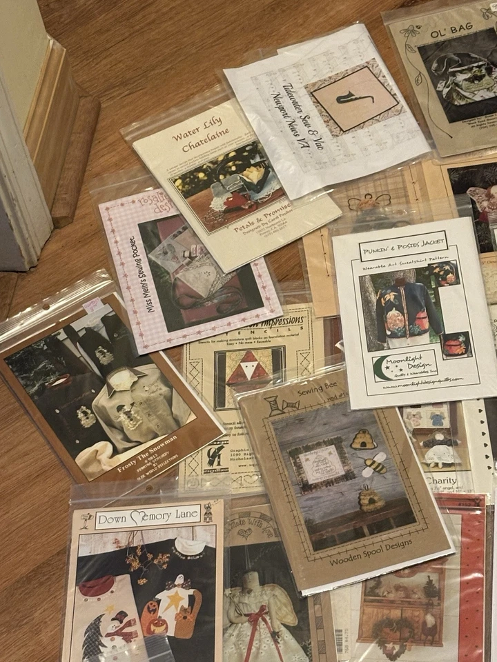 Wholesale Lot X 60 Patterns Crafts Sewing Quilting Ornaments Bags Patchwork (3) - Image 2 of 4