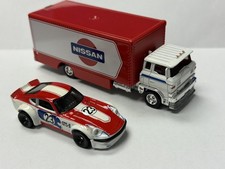 Hot Wheels Premium - Team Transport #11 Nissan Fairlady Z w/ Sakura Sprinter T1