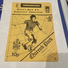 Queens Park V Dundee United X1 Fr Year 1980s ?