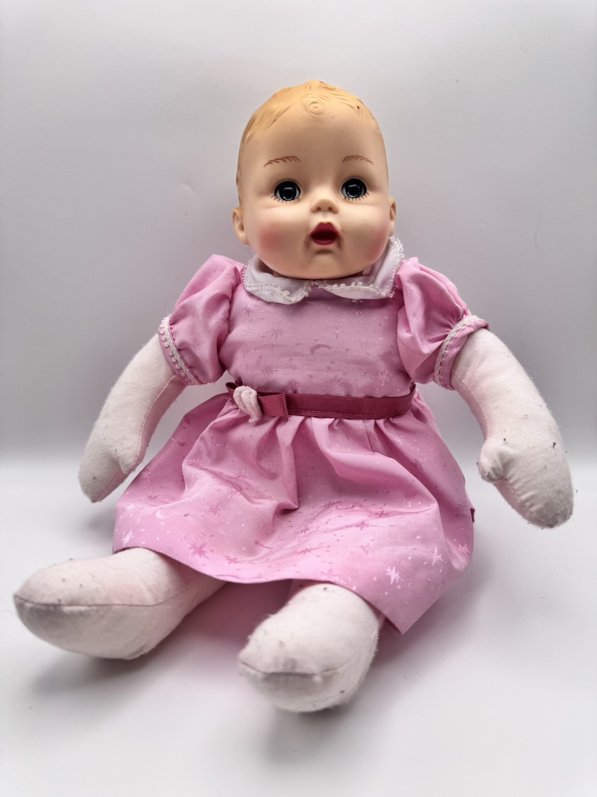 Retired Madame Alexander 2009 Baby Doll 11&rdquo; Pink Dress Sof
