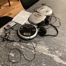 Lot of 3 Tested Working Portable CD Players 2 aiwa 1 Insignia with extras