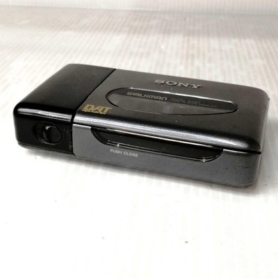 ポータブルプレーヤー SONY Walkman WMD-DT1 SONY WMD-DT1 DAT WALKMAN Digital Audio Tape Player JANK From