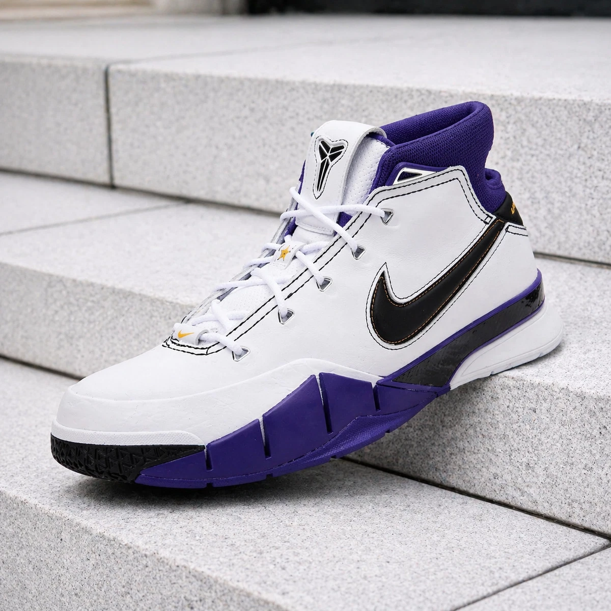 【NIKE:ナイキ】コービー1 プロトロ \"シンク16 \"クローズ アウト NIKE KOBE PROTRO 