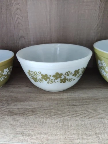 3 Vintage Pyrex Spring Blossom Crazy Daisy Nesting Mixing Bowls Set 401 402 403